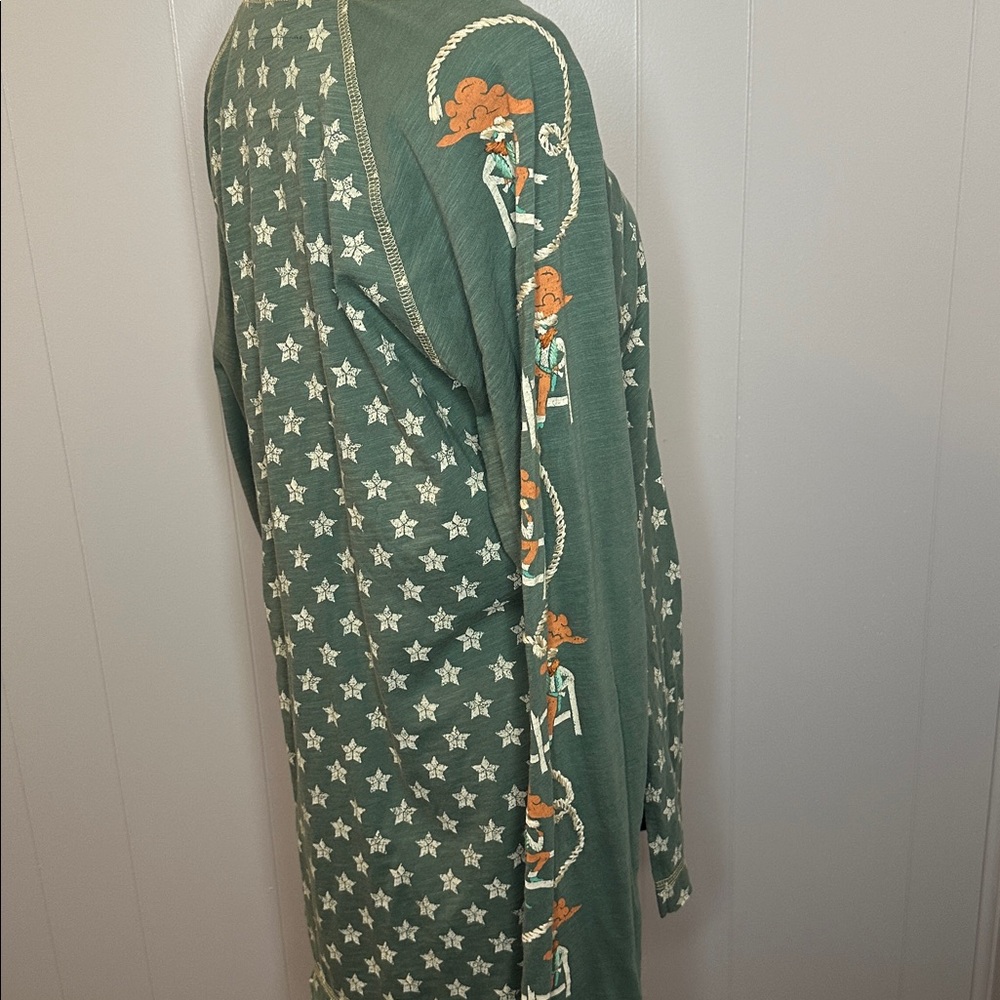 🐎 Double D Ranch Cowboys Up My Sleeve Top Boho Western Bohemian NWT Long Sleeve - Picture 11 of 13